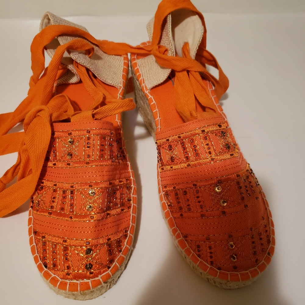 Women wedge